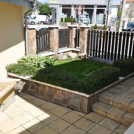 Къща За Гости Ирис Kjustendil Exterior foto